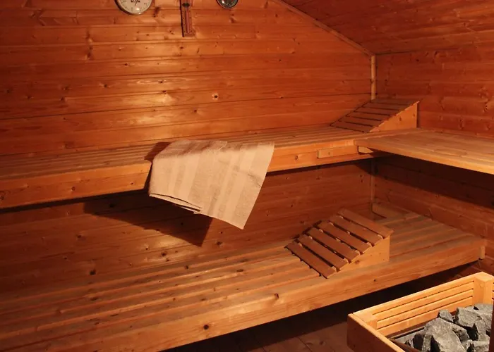 Homew4 - Sonnenschein アパート